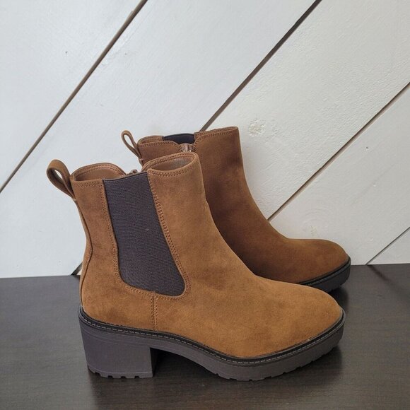 NEW Style & Co Tashhf Womens 7M Suede Ankle Boots With Side Zipper & Elastic - Picture 1 of 9